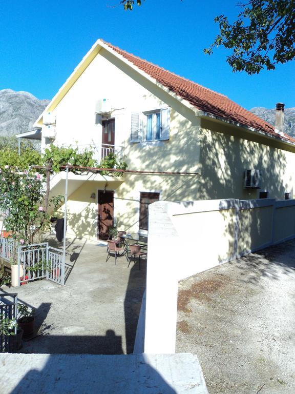 Guest House Pajovic Kotor Buitenkant foto
